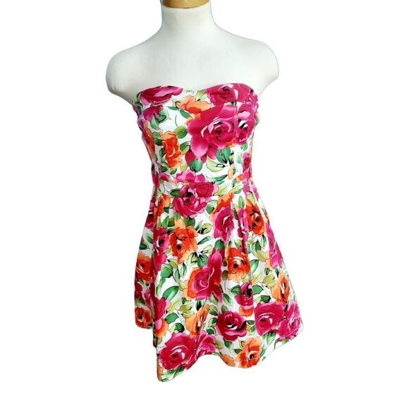 NWT AGACI STRAPLESS DRESS - Picture 1 of 6